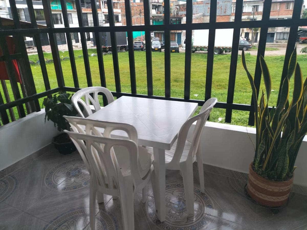 Apartamentos Family Santa Rosa de Cabal Exterior foto